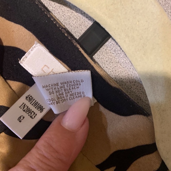 Chico’s Tan/Black Blouse/Jacket Set sz 1 - Picture 10 of 14